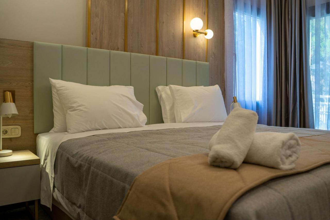 PalaiónTsiflíkion Tosca Beach Hotel מראה חיצוני תמונה