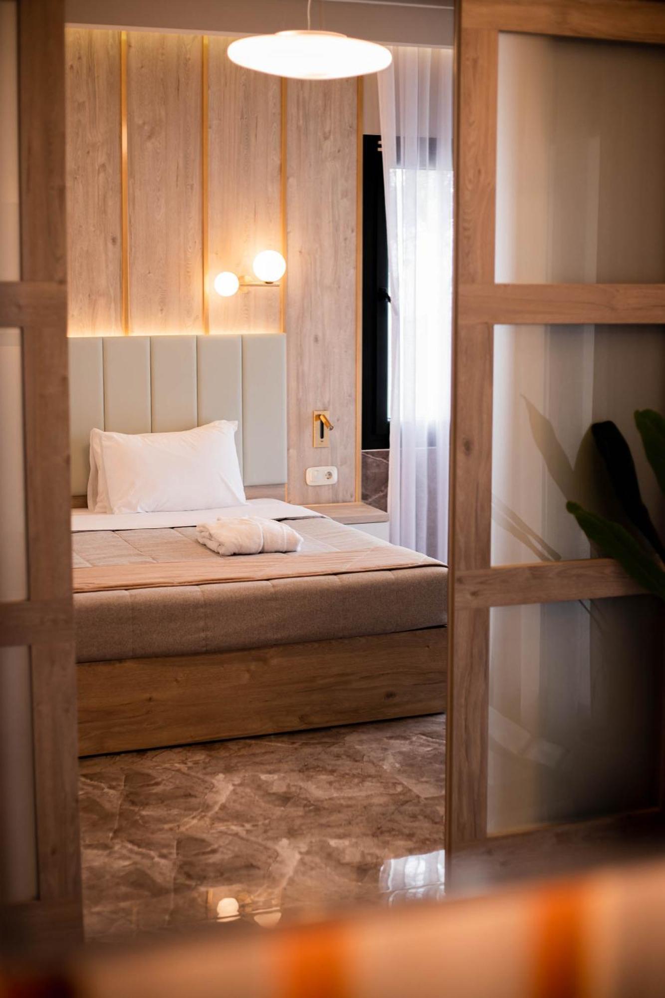 PalaiónTsiflíkion Tosca Beach Hotel מראה חיצוני תמונה