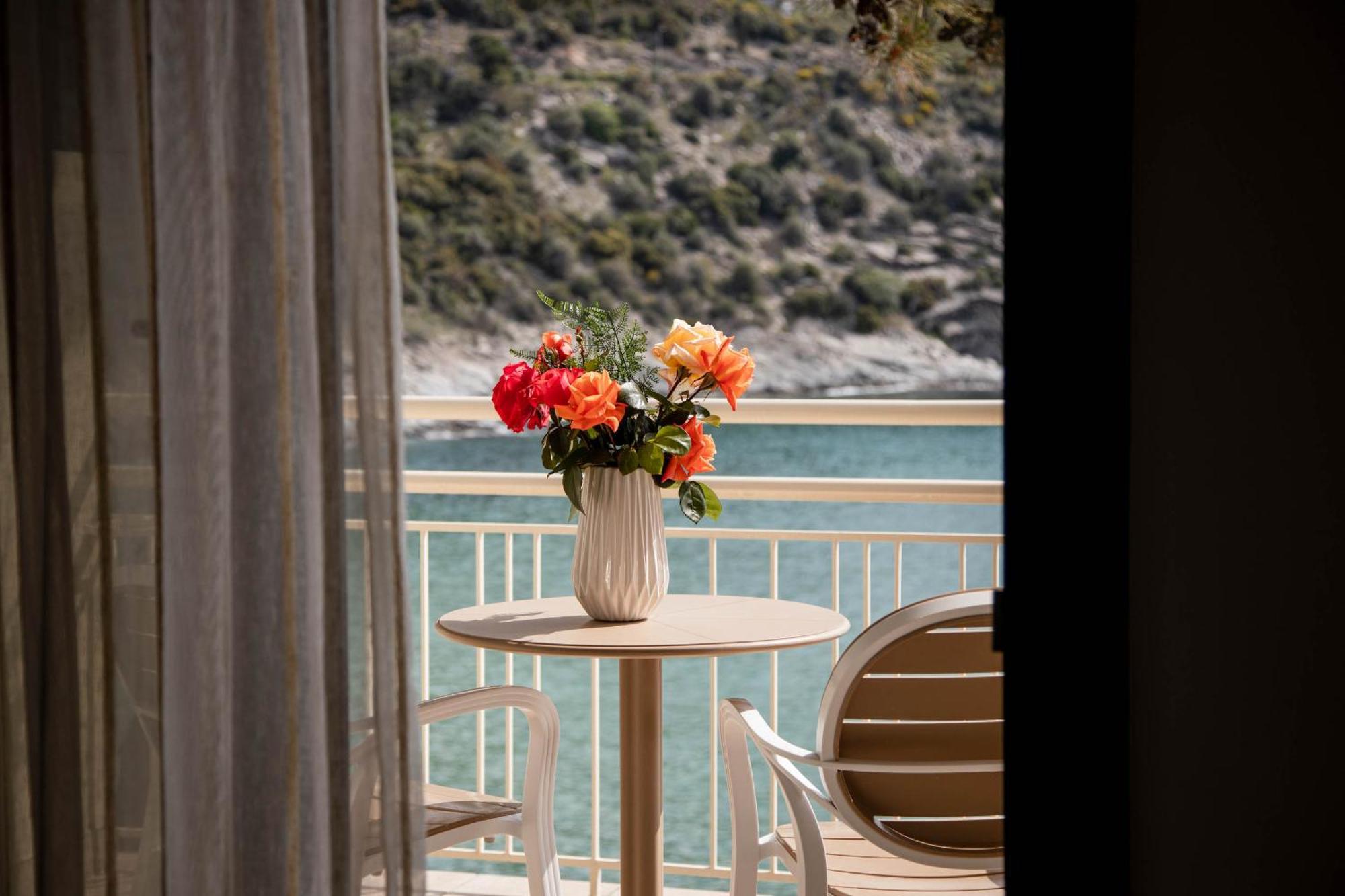 PalaiónTsiflíkion Tosca Beach Hotel מראה חיצוני תמונה